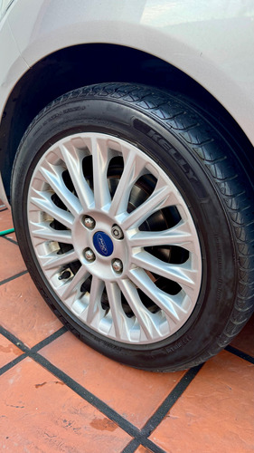 Excelente Titanium Powershift