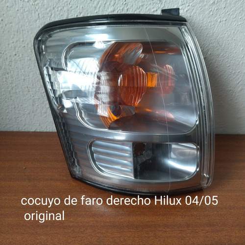 Cocuyo De Faro Hilux 04/05 Derecho Original