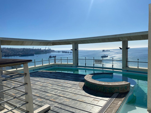 Practico Y Elegante Dpto. Valparaíso, Vista Al Mar