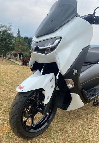 Yamaha Nmax Connect