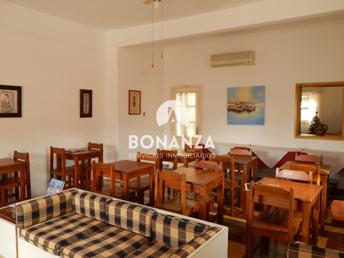 Piriápolis, Hotel En Venta, Centro. 5 Cuadras De La Playa.