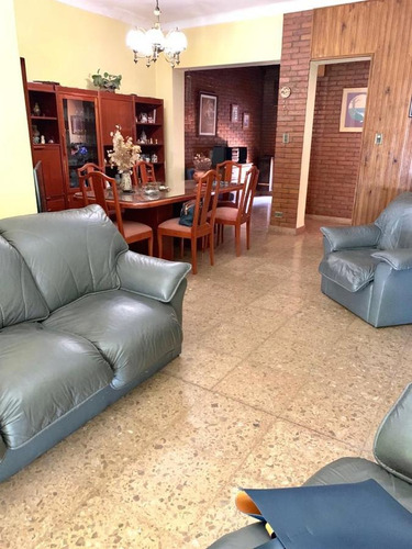 Imagen 3 de 21 de Casa - Castelar Sur