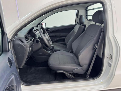 Volkswagen Saveiro 1.6 Cs Robust 8v Flex 2p Manual