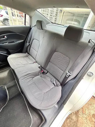 Kia Rio 1.2 4 p