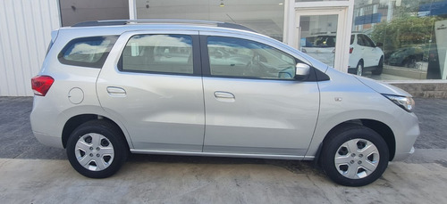 Imagen 17 de 19 de Nueva Chevrolet Spin Lt 2023 5 Asientos Color Financia Smar2