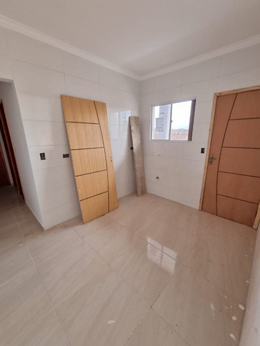 Imagem 10 de 19 de Casa Sobreposta A 500m Da Praia No Jd. Suarão Em Itanhaém - Ca0291