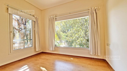 Imagen 21 de 30 de Casa Chalet Con Pileta En Venta - Las Lomas-golf, San Isidro