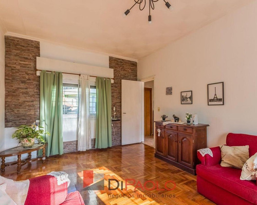 Venta · Casa En Villa Bosch · Cochera · pileta