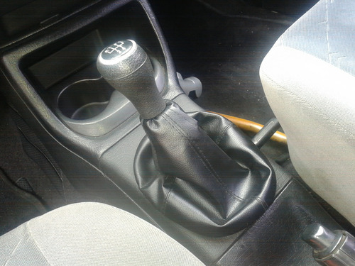 Volkswagen Jetta 2.0 Gls Aa At