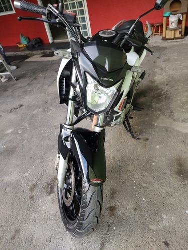 Imagem 2 de 12 de Honda 2019
