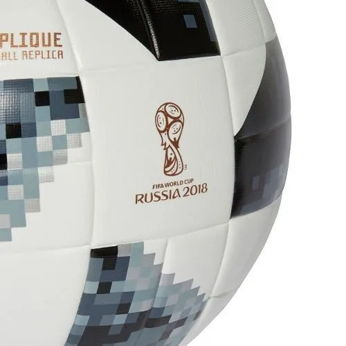 Pelota de fútbol adidas Telstar 18 Top Replique nº 5 color blanco y negro y plateado