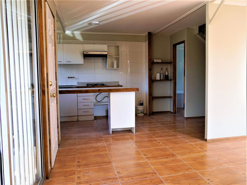 Condominio Con 2 Casas En Limache.