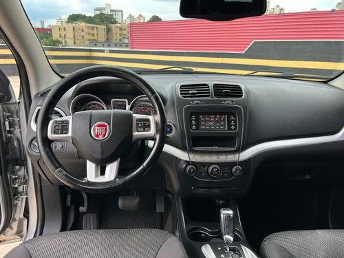 Fiat Freemont 2.4 PRECISION 16V GASOLINA 4P AUTOMÁTICO