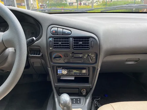Mitsubishi Lancer 1.3 Gl 4 p