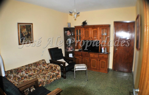 Imagen 3 de 10 de En Venta Casa De Dos Dormitorios Colonia Del Sacramento