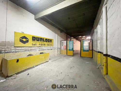 Imagen 10 de 30 de Galpon Sobre Avenida, 477 M2 Con Oficinas Y Local Comercial