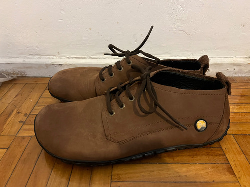 Zapatos De Nobuk De Alemania Marrón 42-43 (Usado)