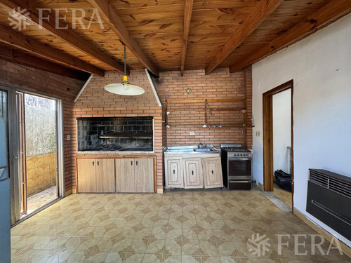 Venta Ph 3 Ambientes Con Cochera Y Quincho En Wilde