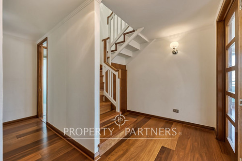 Penthouse Plaza El Hoyo