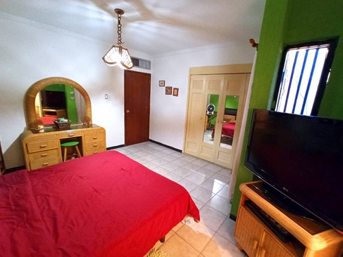 Imagen 17 de 25 de Cv-902 Zona Oeste Townhouse En Villa Hato Verde Sector Punta De Mata