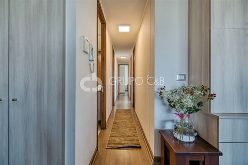 Imagen 9 de 23 de Moderno Dpto. En Venta De 3 Dorm Y 2 Estac En Providencia