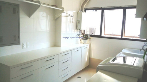 Imagem 27 de 29 de Apartamento 210m², 04 Dormitórios (sendo 02 Suítes), 05 Banheiros E 04 Vagas Na Garagem. Condomínio Com Portaria 24hrs, Piscina, Academia E Salão - 20092505 - 68555825