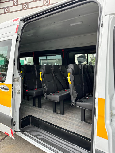 Mercedes-Benz Sprinter 2.0 Vidrado 517 Cdi Rd Extra Longo Teto Alto 15,3M3 5P Diesel