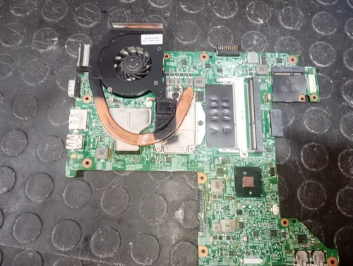 Pièces Détachées Dell Vostro 3300 Core I5-M560 - Écran, Carte Mère, Pour Pièces
