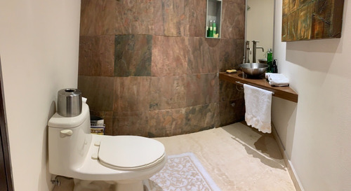 Amplio Departamento A La Venta En Privada Del Bosque
