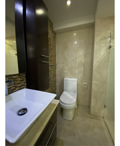 Apartamento En Venta De 109 M2 - Urb. Santa Ines