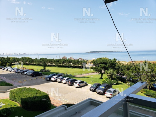 Hermoso Departamento En Venta.- Ref: 3744