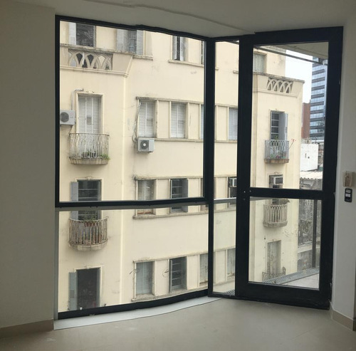 Tacuari Y Belgrano - Piso Alto - Apto Profesional - 100% Luz