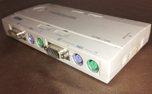 Mini Switch Kvm P2 Vga Cs-14 Mouse Teclado Monitor (Usado)