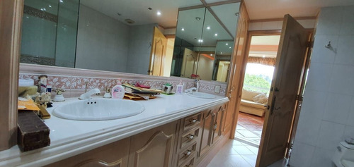 Imagen 26 de 30 de Lujoso Departamento En Venta En La Mejor Zona De La Ciudad D