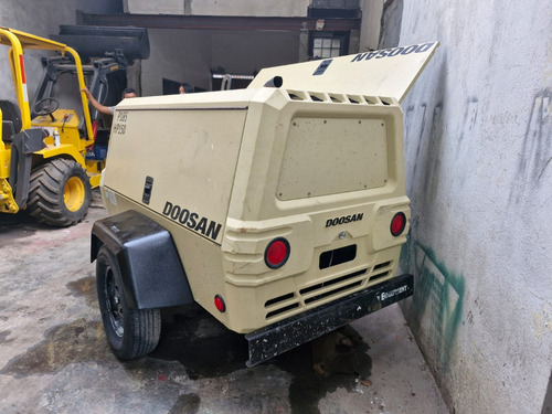 Compresor Nuematico Doosan 185 Pcm 2022 Seminuevo