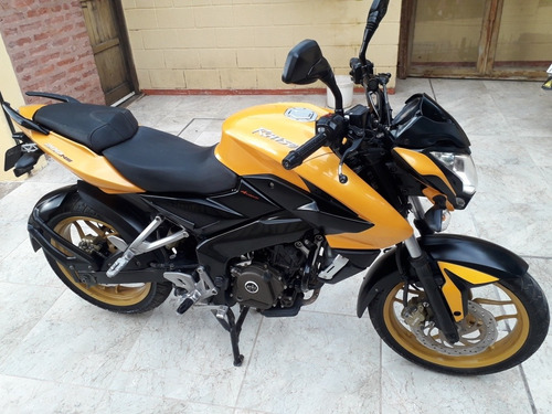 Rouser Bajaj 2013 Primera Serie
