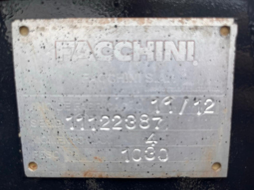Vw 8.160 Dcr 4x2 Com Munck Facchini 4fs
