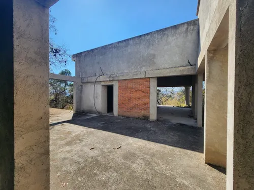 Venta Casa La Terraza Con Enorme Superficie De Más De 1 Hectárea Y Acabados De Lujo Con Vistas Panorámicas Y Lista Para Recibir De Los Mejores Acabados En Tonatico Edomex