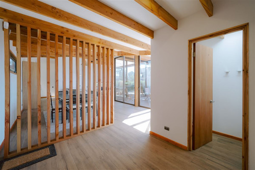 Casa En Venta Condominio Polo, 3 Dormitorios, Maitencillo.