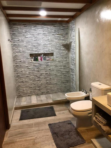 Imagen 5 de 17 de Chalet - Lote 10x35 - Castelar Norte