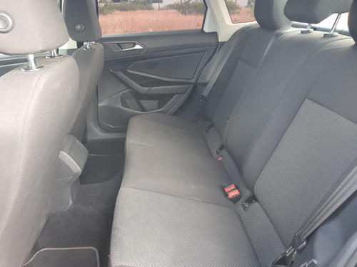 Imagen 10 de 11 de Volkswagen Jetta Confortline