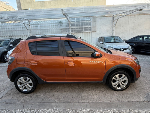 Renault Sandero Stepway 1.6 Dynamique 105cv