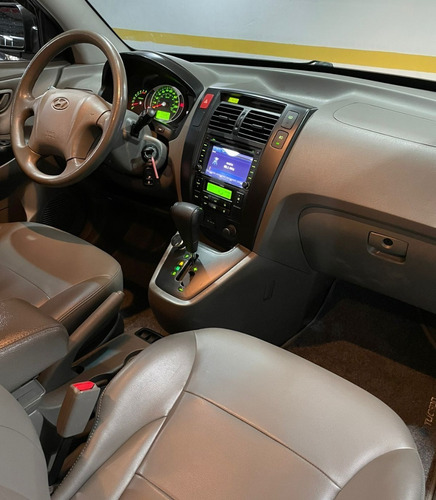 Imagem 13 de 15 de Hyundai Tucson Gls 2.0flex Aut. (com Kit Gás No Documento )