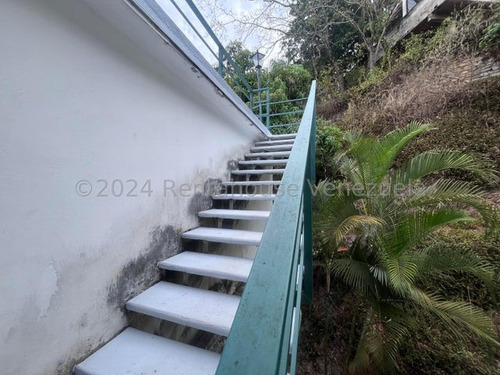 Impecable Y Bello Apartamento En Alquiler Ubicado En San Román 24-22455