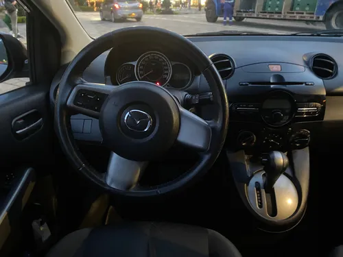 Mazda 2 15ha1c Automático Único Dueño Mantenimientos Mazda