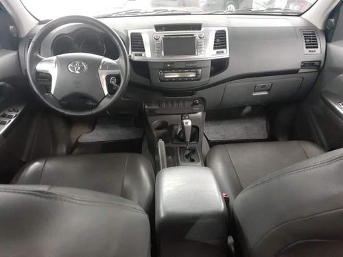 Imagem 5 de 12 de Hilux 3.0 Srv 4x4 Cd 16v Turbo Intercooler Diesel 4p Automá
