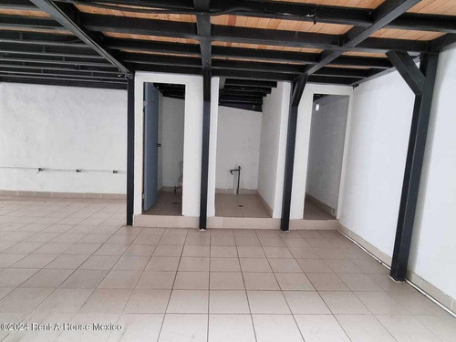 Plaza Comercial En Venta En Xochimilco Av ProLG Division Del Norte 24-3457 Cr