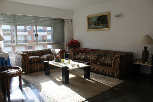 Venta Apartamento 2 Dormitorios En Peninsula - Ref: 19541