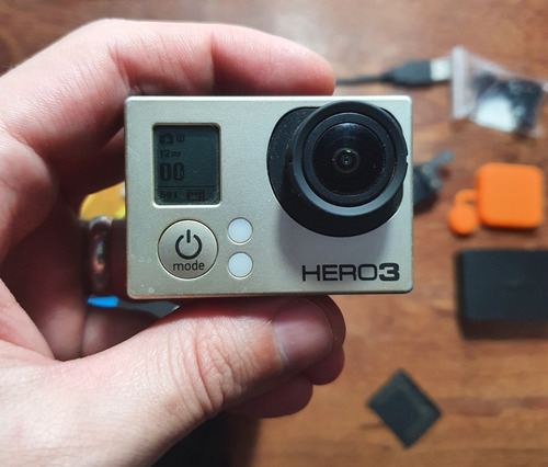 Gopro Hero 3 Black Edition + Lcd + Muitos Acessórios