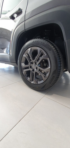 Imagen 14 de 17 de Jeep Renegade Serie S